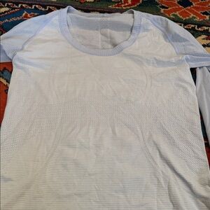 Lululemon~Light Blue Men’s Long-Sleeve Base Layer Top size small